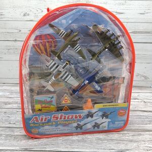 WWII Warbirds Air Show Kids Backpack Playset 10 pc diecast & plastic WoW ToyZ